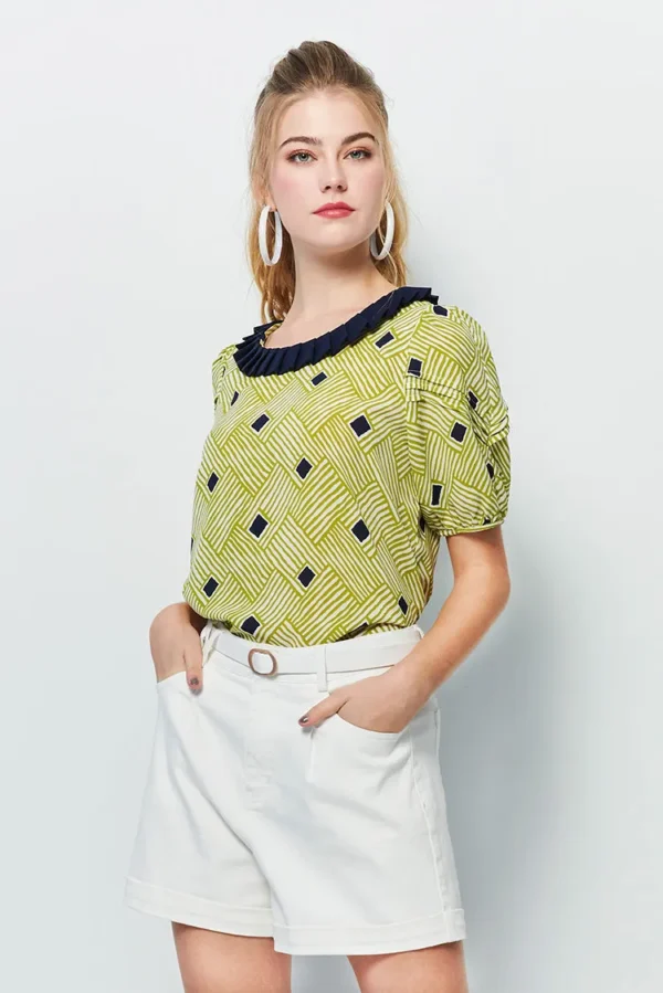 Casual high-waisted stereo belt shorts