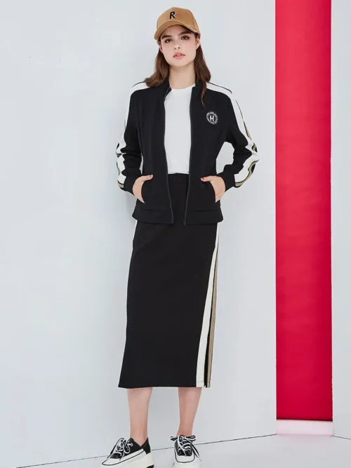 Letter two-tone striped stand collar