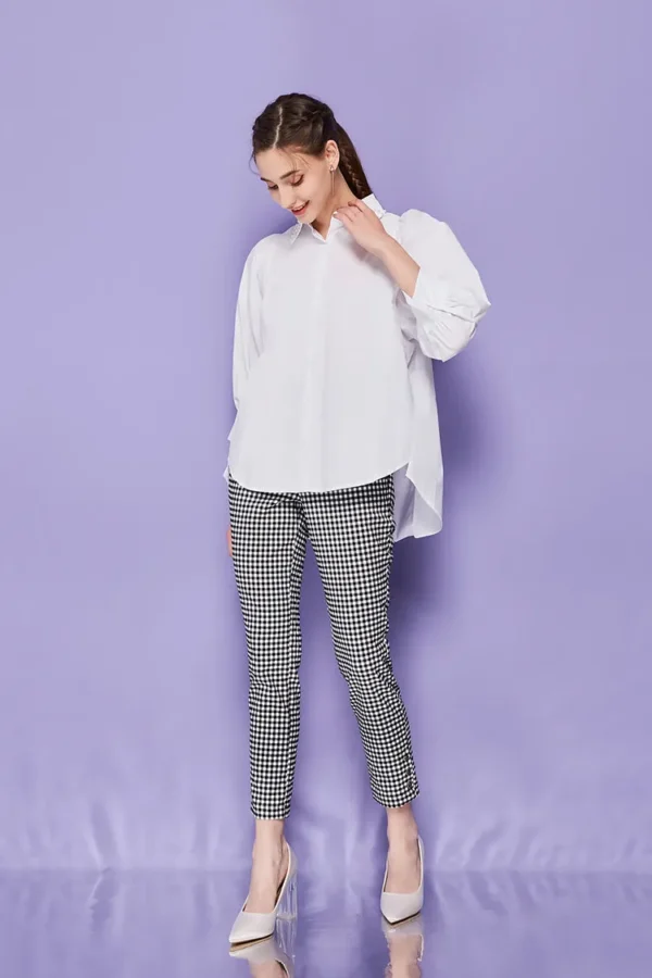 Small plaid slim pants