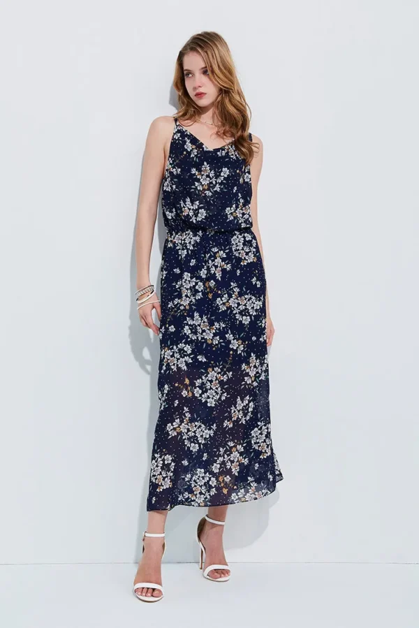 Long dress with waistband back