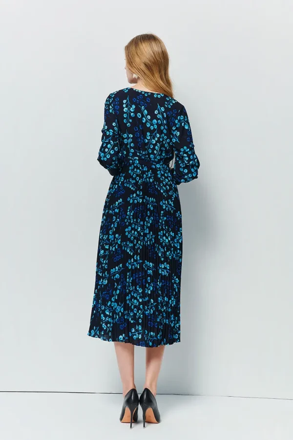 Split sleeve V-neck floral pleats