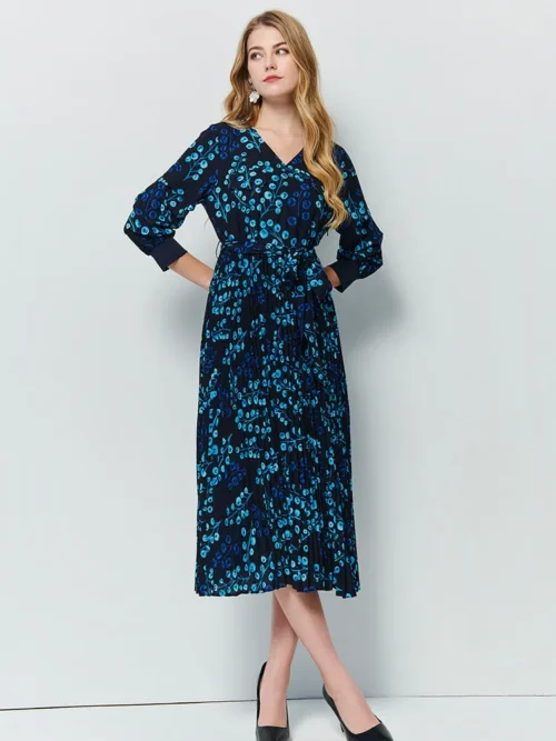 d090c044c64065ac70334124a29a099e Split sleeve V-neck floral pleats