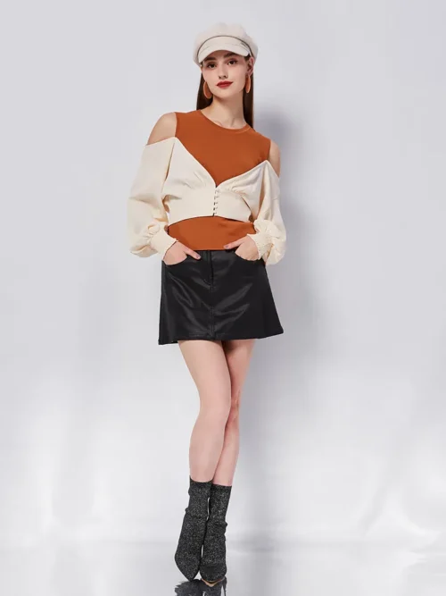 Leather skirt with fog texture