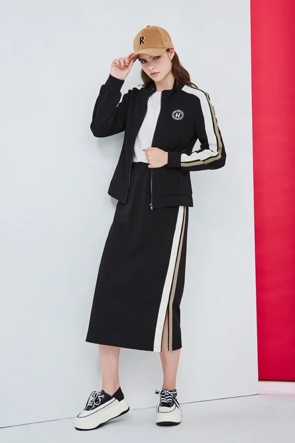 Letter two-tone striped stand collar